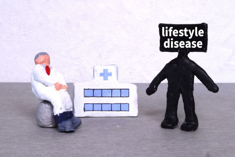 フランスでのワクチン接種、知られざる裏側とその影響